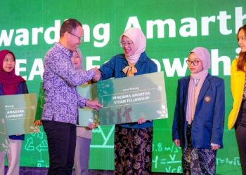 Beri Beasiswa, Amartha Foundation Dorong Kemajuan Kaum Perempuan