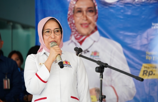 Tebus Sembako Murah, KADIN DKI tidak hanya bergerak, tapi juga berbuat untuk warga