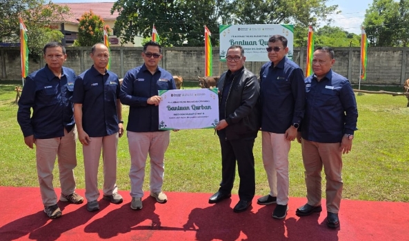 Bagikan Hewan Kurban, Agrinas Palma Nusantara Beri Manfaat Sosial