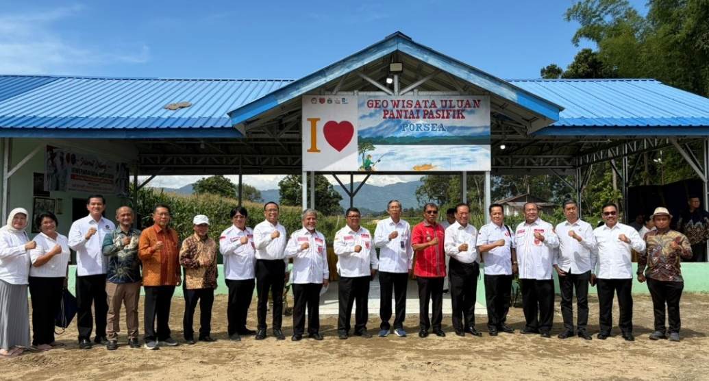 Menko Pangan Resmikan KMDT’s Center di Pantai Pasifik Porsea