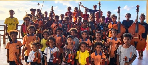 Pererat Persahabatan, 100-an Anak Papua Nugini Gelar Konser Musik di Jayapura